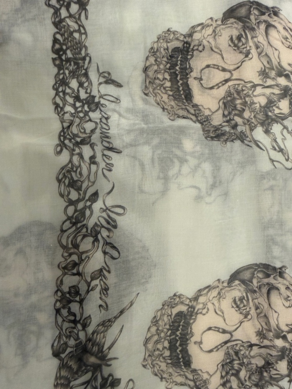 Alexander McQueen scarf - Picture 3 of 3